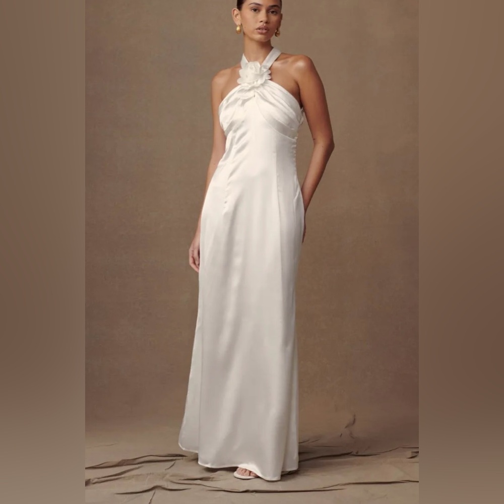 Elegant White Halter Dress